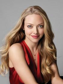   (Amanda Seyfried)