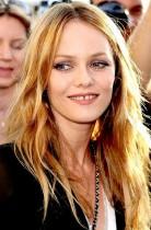   (Vanessa Paradis)