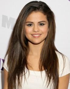   (Selena Gomez)