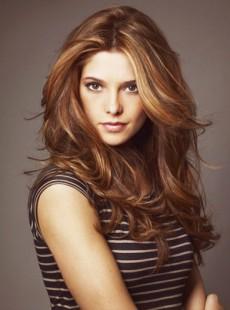   (Ashley Greene)