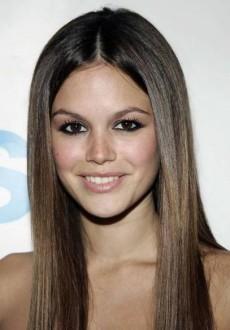   (Rachel Bilson)