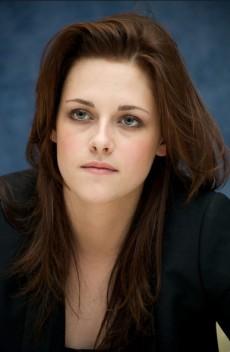   (Kristen Stewart)