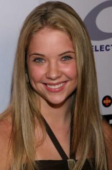   (Ashley Benson)
