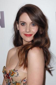   (Alison Brie)