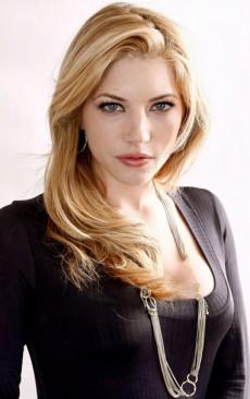   (Katheryn Winnick)