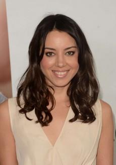   (Aubrey Plaza)